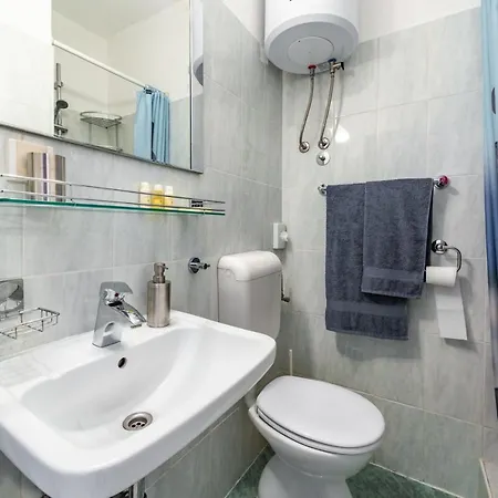 Lia Apartment
